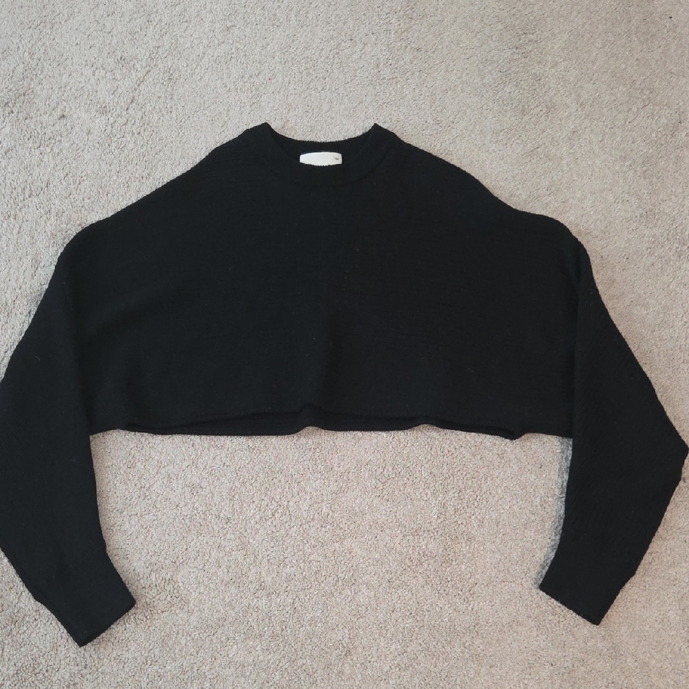 Wilfred Free Aritzia Black Cropped Sweater - Picture 4 of 13